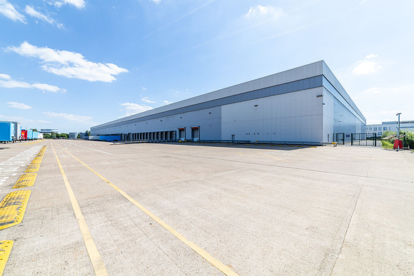 1 Balby Carr Bank, Doncaster - Externals 002
