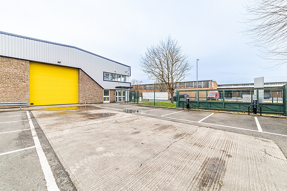 Unit 14 Trident Ind Estate 038