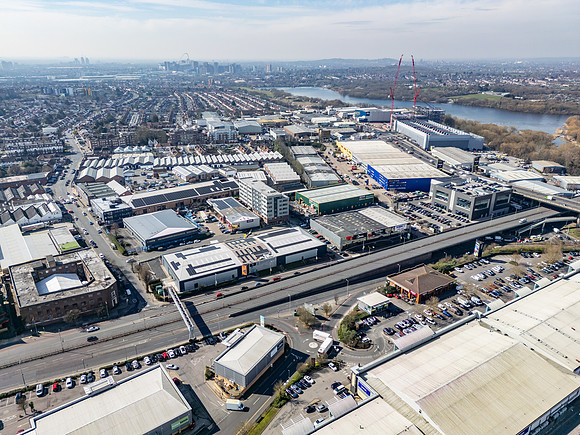 Units 2 and 3 - Oxgate Centre-79