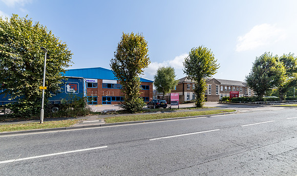 3 Maxted Road 028