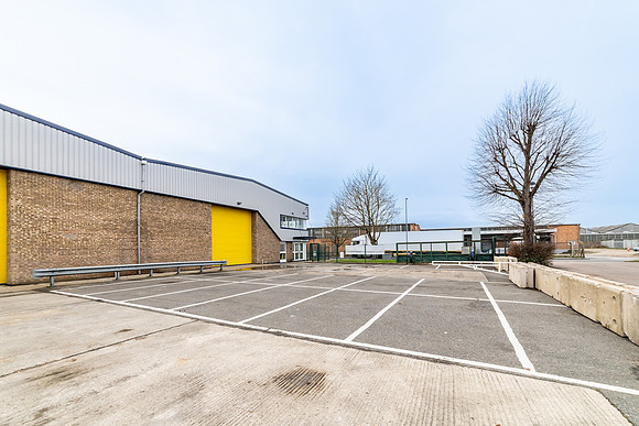 Unit 14 Trident Ind Estate 045
