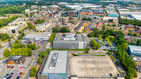People Building Aerials 021