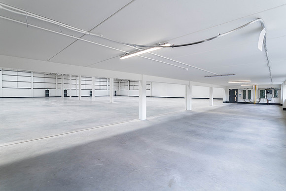 17-19 Great Western Industrial Park 008