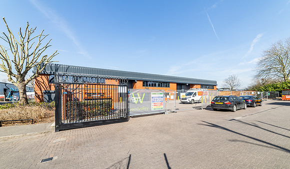 Unit 25 Abbey Road Industrial Estate-8