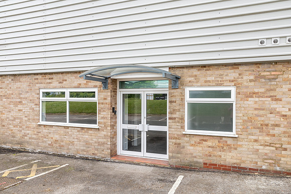 Unit 3a Canons Ind Park - Wolverton-37