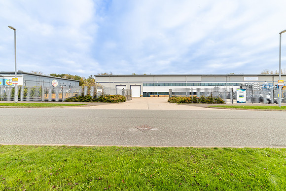 8 Carousel Way - Riverside NN-98