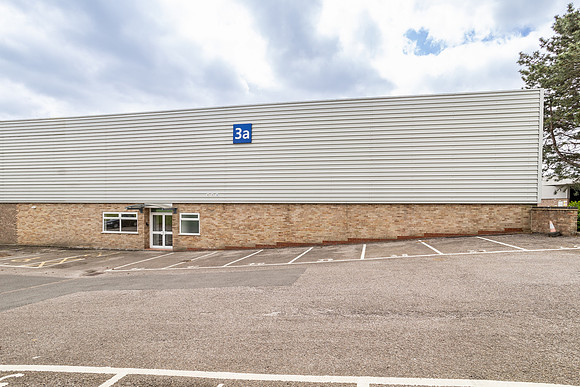 Unit 3a Canons Ind Park - Wolverton-20