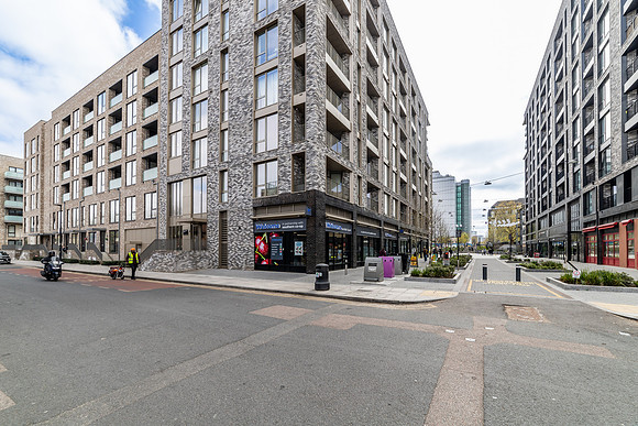 Aberfeldy_Sq_047