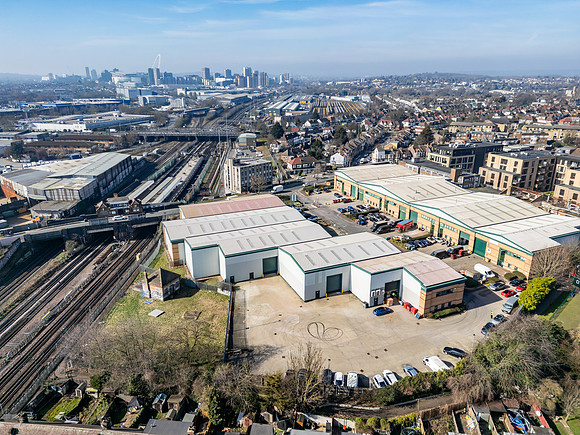 Falcon Park - Neasden-143