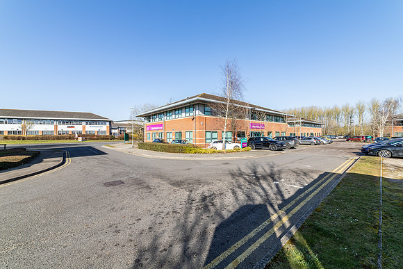5 Grange Park Court, Northampton 019