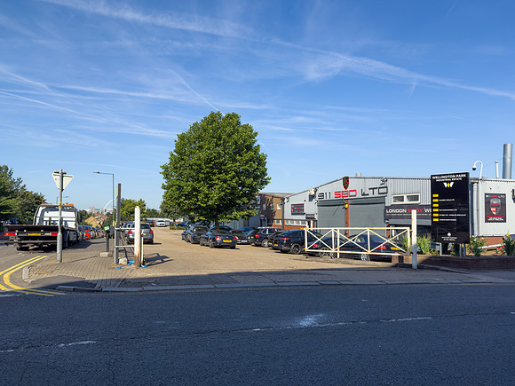 Wellington_Park_Ind_Estate069