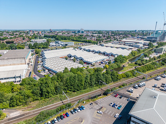 Kelvin Way Industrial - West Brom-35