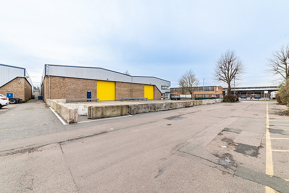 Unit 14 Trident Ind Estate 042