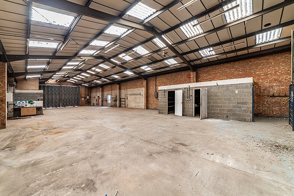 Commerce Way - Leighton Buzzard-51