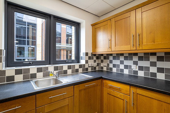 32 & 34 Queensbridge-11