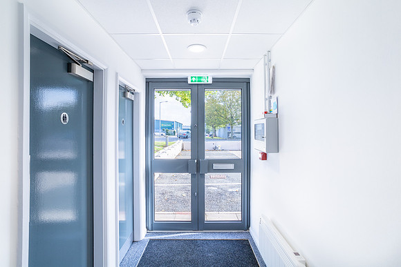 Unit 15a Deans Road - Wolverton-54