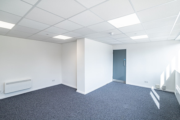 Unit 15a Deans Road - Wolverton-58