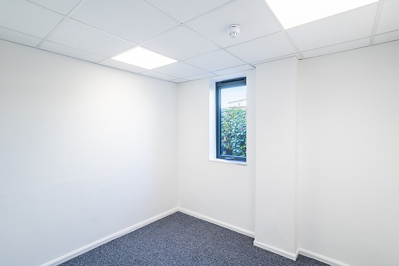 Unit 15a Deans Road - Wolverton-59