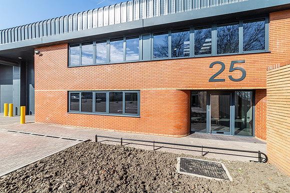 Unit 25 Abbey Road Industrial Estate-15