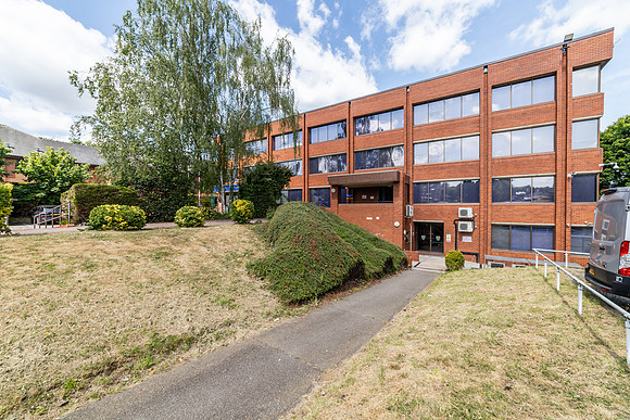 Pyramid Close - Weston Favell-94