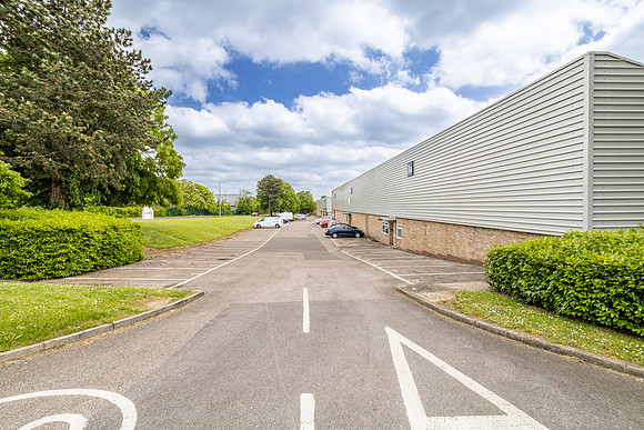 Unit 3a Canons Ind Park - Wolverton-34