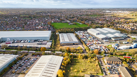 Unit 16 Ashby Park-25