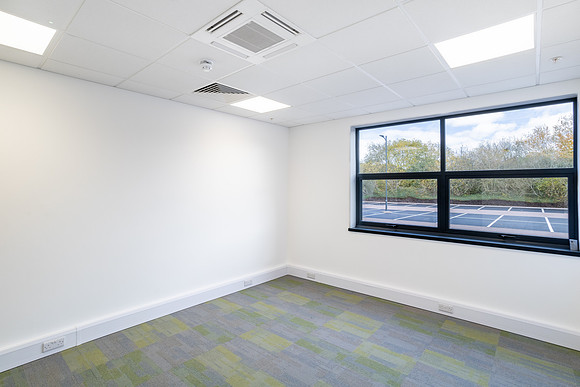 Unit 16 Ashby Park-57