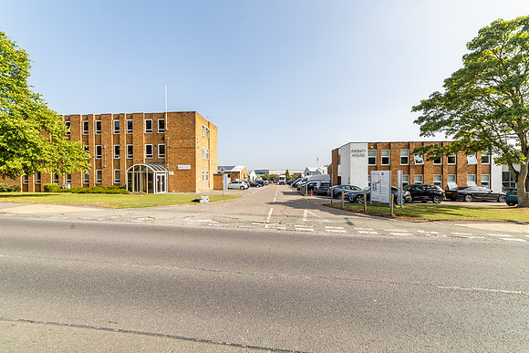 Commerce Way - Leighton Buzzard-6
