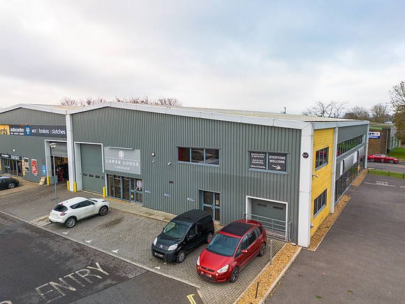 Chichester Trade Centre - Unit 10 - Aerials - 003