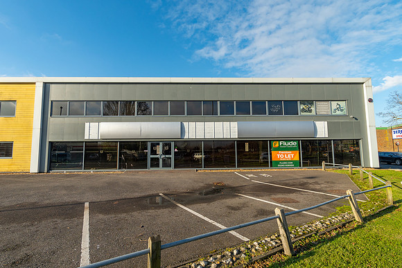 Chichester Trade Centre - Unit 11 - Exteriors - 003