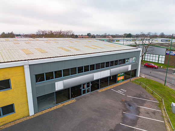 Chichester Trade Centre - Unit 11 - Aerials - 006