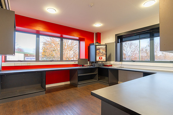 Chichester Trade Centre - Unit 11 - Interiors - 001