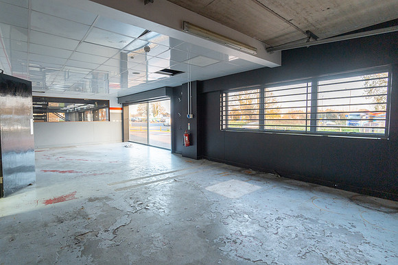 Chichester Trade Centre - Unit 11 - Interiors - 012