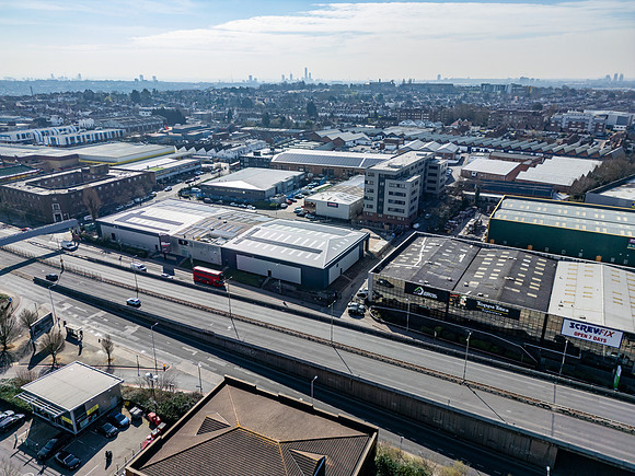 Units 2 and 3 - Oxgate Centre-99