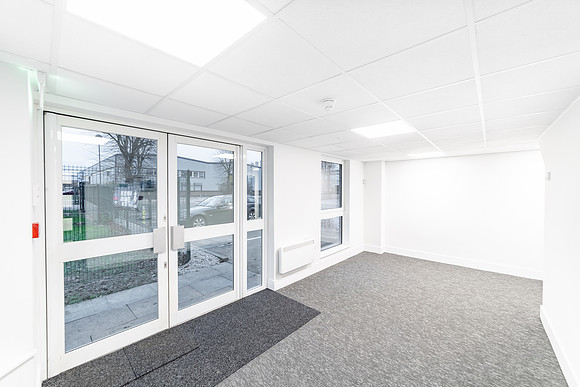 Unit 14 Trident Ind Estate 016