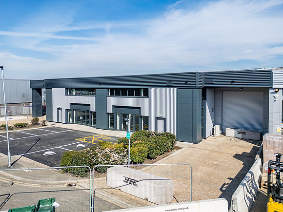 Units 2 and 3 - Oxgate Centre-124