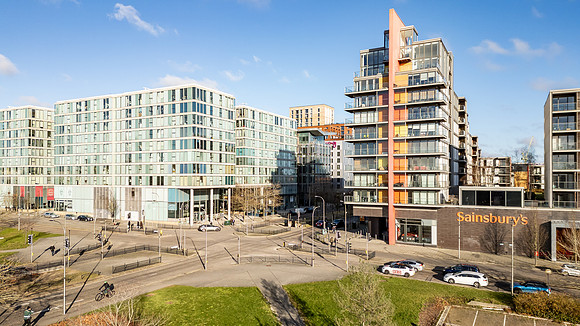 Metropolitan_House_021