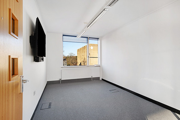 BRE_Park_Buildings16&17_GroundLevel_WellsDesign (170 of 232)