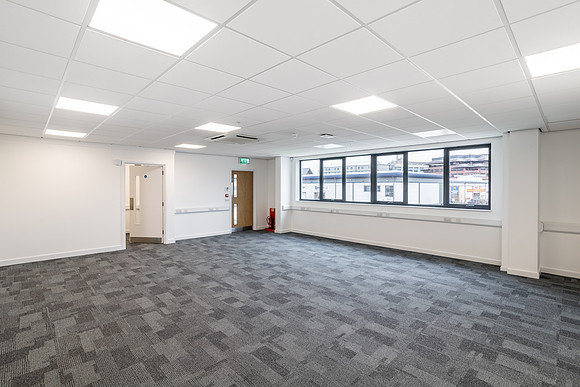 Unit E Elstree Trade Park-71