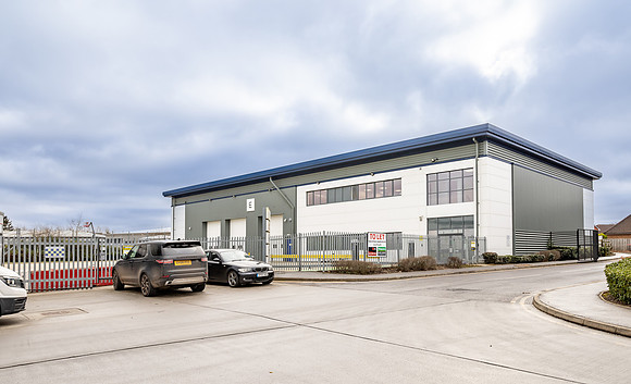 Unit E Elstree Trade Park-100