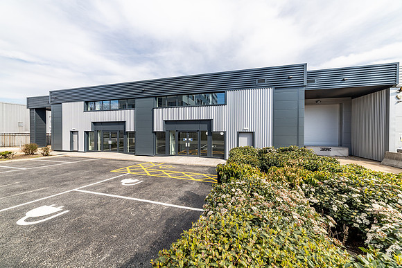 Units 2 and 3 - Oxgate Centre-30