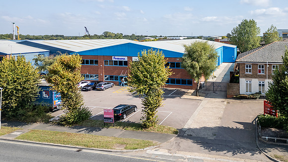 3 Maxted Road 003
