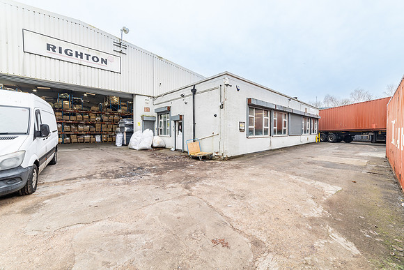 Righton_Hse_034