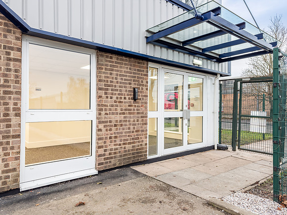 Unit 14 Trident Ind Estate 056