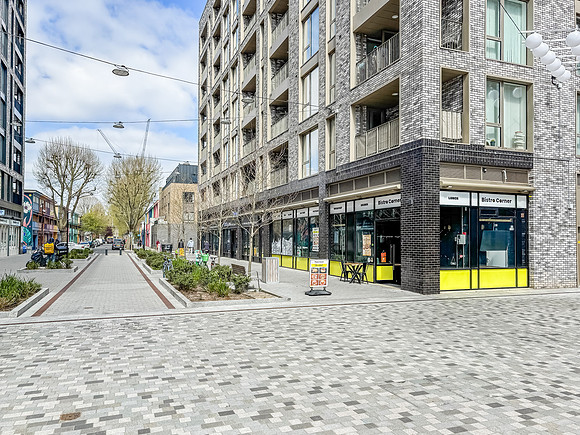 Aberfeldy_Sq_091