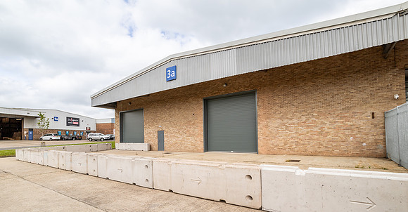 Unit 3a Canons Ind Park - Wolverton-16