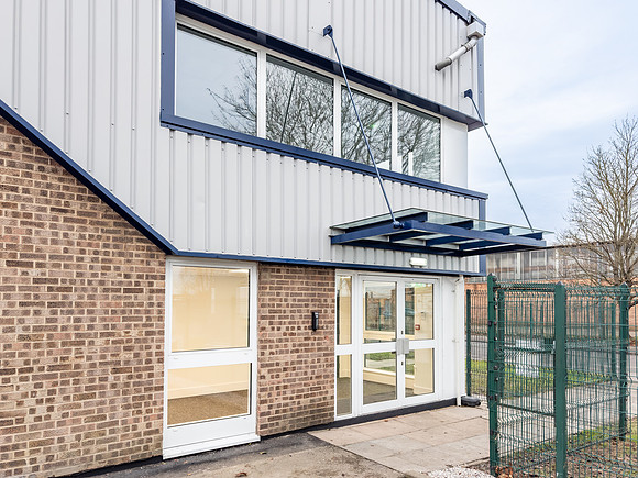 Unit 14 Trident Ind Estate 054