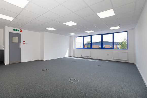 Crown-082A