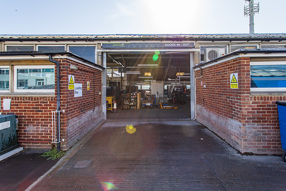 2 Brookside Avenue 37