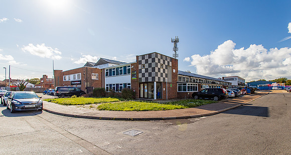 2 Brookside Avenue 63